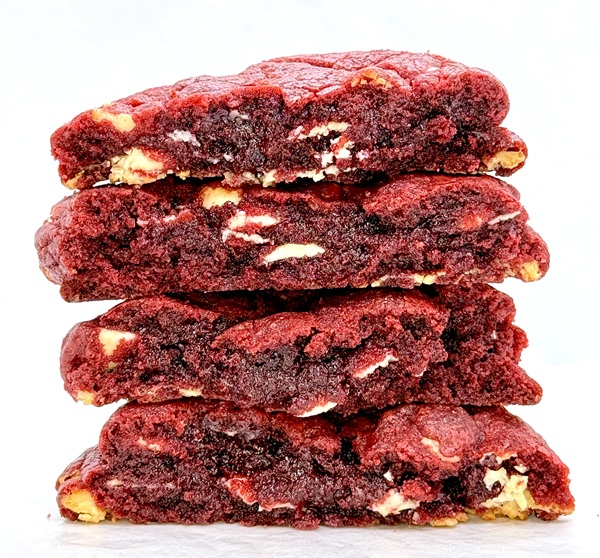 Miks on Red Velvet küpsis üks maailma populaarsemaid küpsiseid? Kui oled kunagi näinud erkpunast küpsist valge šokolaadi tükkidega ja mõelnud, miks sellest nii 